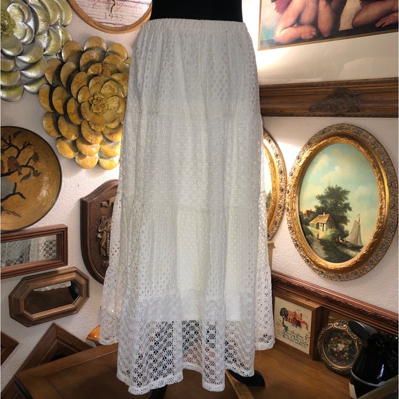 REBA SZ M Boho White Maxi Skirt Lace Bohemian attached slip stretchy waistband - Picture 1 of 5